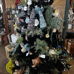 Alder + Co. - Decorated for the holidays