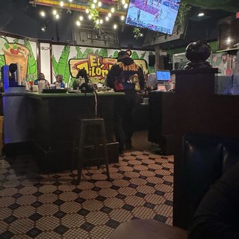 El Pilón Loko Restaurant - Inside - Puerto Rican Near Me - Winter Haven, Florida