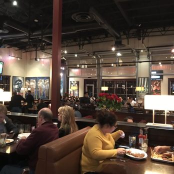 BJ's Restaurant & Brewhouse - New American Near Me - Sunset Valley, Texas
