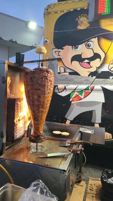 Leo's Tacos Truck by null