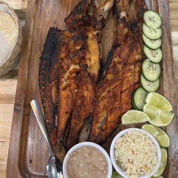 Santo Fish Restaurant - Seafood Near Me - Pico Rivera, California