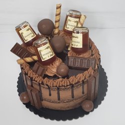 Sweet Kakes - Hennessey Chocolate Cake. It's not just a look, it has the taste.