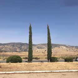Kern Motel - Outside motel