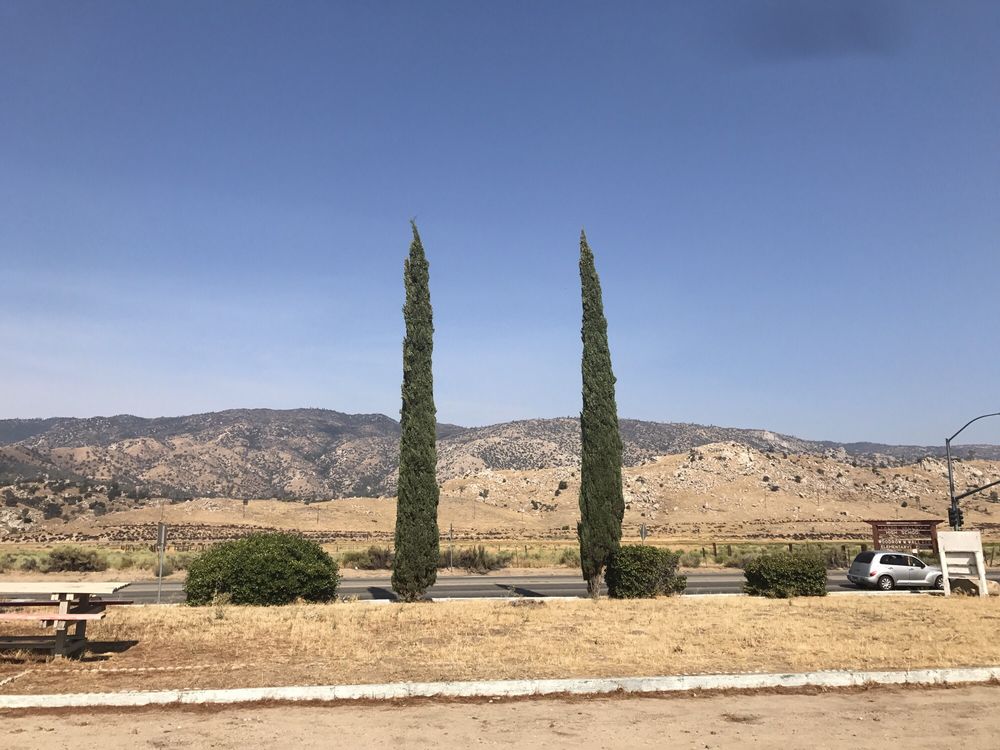 KERN MOTEL Updated September 2024 5436 Lake Isabella Blvd, Lake