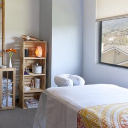 Active Alchemy - Enjoy hot towels and aromatherapy when requested!