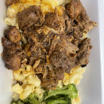 Black Lotus Cuisine - Jerk Chicken and Mac-n-cheese - Personal Chefs Near Me Black Lotus Cuisine - Jerk Chicken and Mac-n-cheese - Personal Chefs Near Me