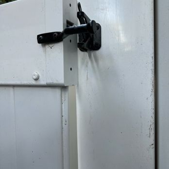 Precision Construction - Gates not installed properly - General Contractors Near Me