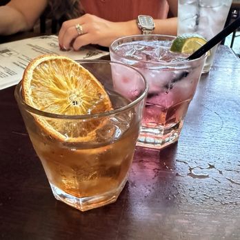 Grand Trunk Pub - Black Kiln and vodka soda splash of cranberry - Pubs Near Me - Detroit, Michigan Grand Trunk Pub - Black Kiln and vodka soda splash of cranberry - Pubs Near Me - Detroit, Michigan