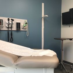 UCHealth Urgent Care - Steele Street