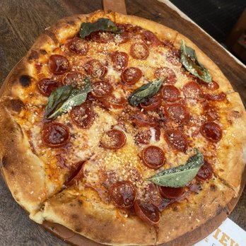 Viewhouse - Centennial - Hot pepperoni pizza - American Near Me - Centennial, Colorado Viewhouse - Centennial - Hot pepperoni pizza - American Near Me - Centennial, Colorado