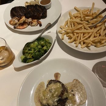 Oak Steakhouse - Steakhouses Near Me - Charleston, South Carolina