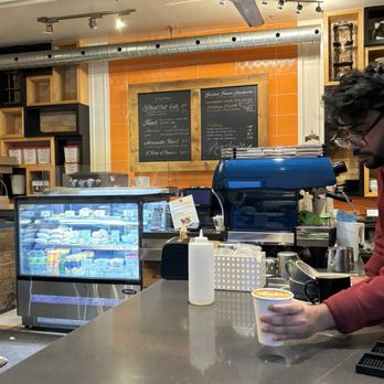 5 Elements Espresso Bar - a bari serving a cup of coffee - Coffee & Tea Near Me - Toronto, Ontario