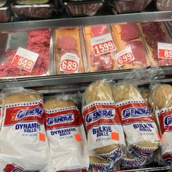 Li'l General Stores - Meat case and fresh bread and rolls