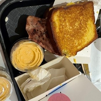 New Yolktown - greasy bread - American Near Me - Evanston, Illinois