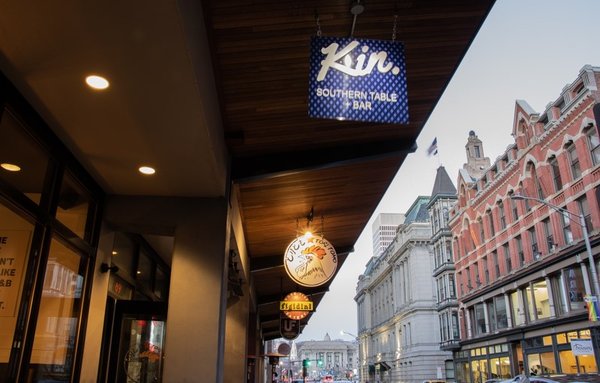 Kin Southern Table + Bar by null