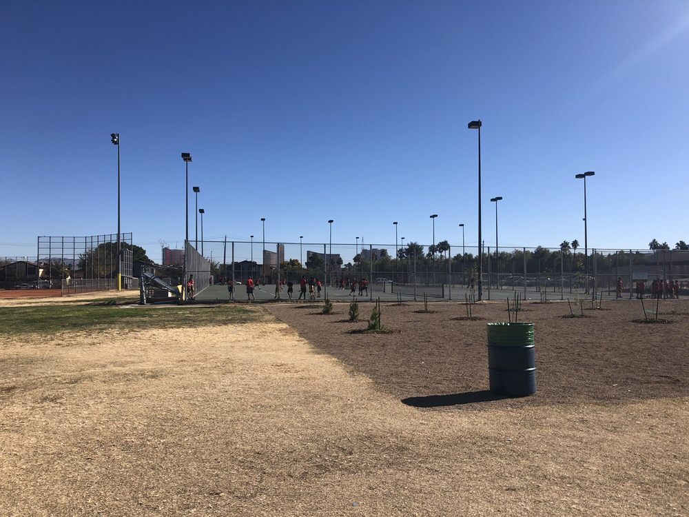 cashman-middle-school-park-las-vegas-roadtrippers