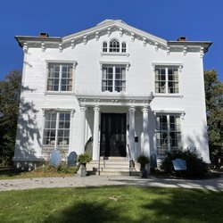 Captain N Palmer House Museum - Captain Nathaniel Palmer's House