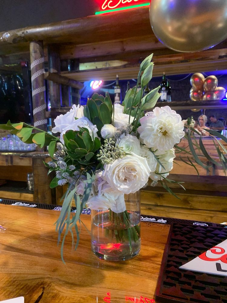 BITTERSWEET FLORAL AND DESIGN Updated August 2024 43 Photos 2444 Jasu Dr, Lawrence, Kansas