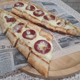 Soujok (Beef Hot Dog) Pide