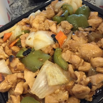Shi-Foo - Chicken with rice noodle and yummy black bean sauce. - Chinese Near Me - Chino Hills, California Shi-Foo - Chicken with rice noodle and yummy black bean sauce. - Chinese Near Me - Chino Hills, California