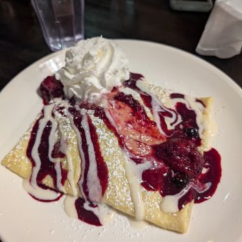 MeMe's Cafe - Very Berry Crepe - American Near Me - Springdale, Utah