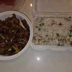 Eastern Fortune Restaurant - Ginger beef and mushroom fried rice