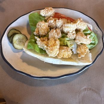 The Glass Onion - Shrimp po boy and fresh made pickles - Southern Near Me - Charleston, South Carolina The Glass Onion - Shrimp po boy and fresh made pickles - Southern Near Me - Charleston, South Carolina