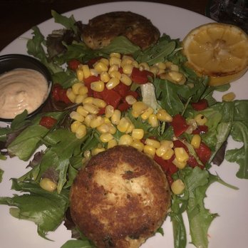 Tubby Hook Tavern - Crab Cakes - Pubs Near Me - New York, New York Tubby Hook Tavern - Crab Cakes - Pubs Near Me - New York, New York