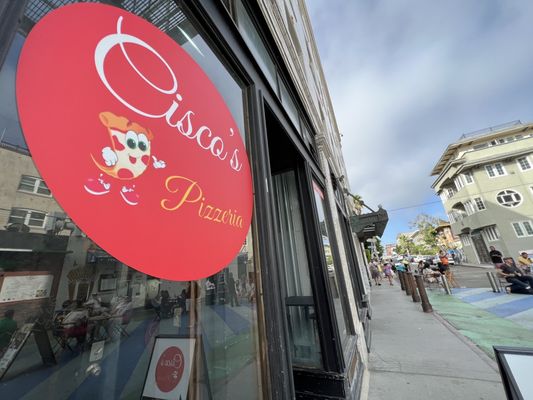 Cisco’s Pizzeria by null