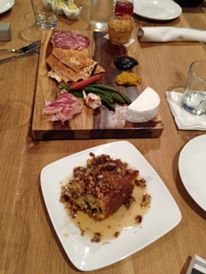 Waterdog Tavern