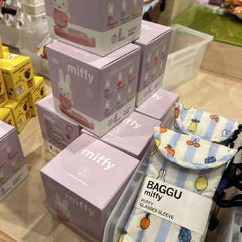 Urban Outfitters - Women's Clothing Near Me - Santa Clara, California