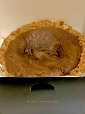 Winston Pies by null