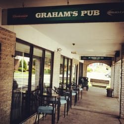 Graham's Pub - Outside seating