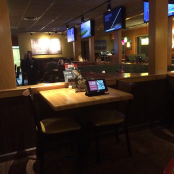 Applebee's Grill + Bar - Dining room - Sports Bars Near Me - Fern Creek, Kentucky