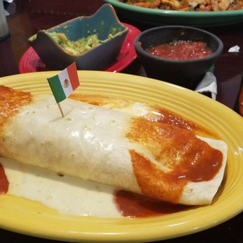 Tres Caminos - Rio Grande Burrito, the remains of our Guacamole and salsa and a little Amber XX! - Mexican Near Me - Caseyville, Illinois Tres Caminos - Rio Grande Burrito, the remains of our Guacamole and salsa and a little Amber XX! - Mexican Near Me - Caseyville, Illinois
