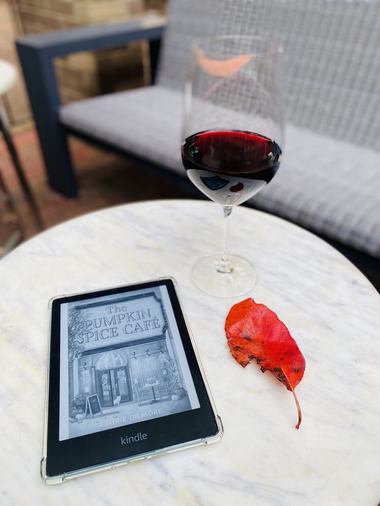 Lake Anne Coffee House & Wine Bar