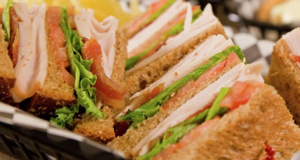 Big Top Eats by null