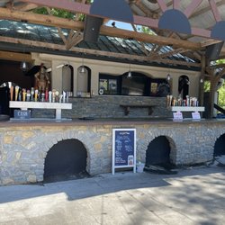 Kreimer's Bier Haus - Outdoor bar