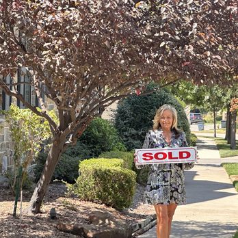 The Debbie Gill Group - Real Estate Services Near Me - Coppell, Texas The Debbie Gill Group - Real Estate Services Near Me - Coppell, Texas