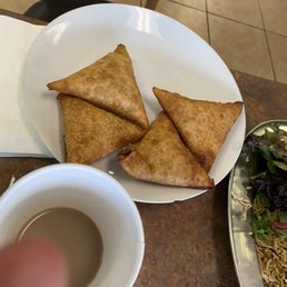 Samosas Samosas