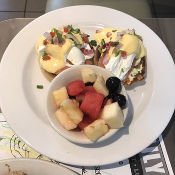 Daily Eats - Salmon eggs benidict--- GET THIS!! - New American Near Me - Tampa, Florida
