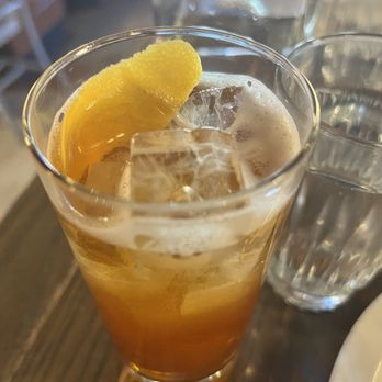Old Town Tap - Serial dater - gin drink - delish! - Pizza Near Me - Truckee, California