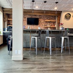 Cut Lounge - Bar, almost done.