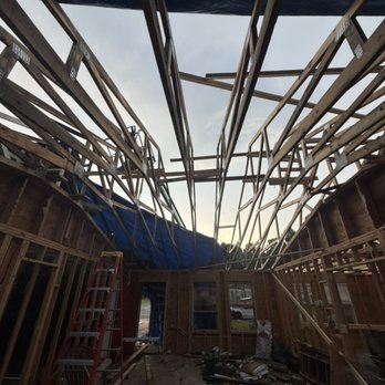 One Crew Construction - Installing 35 ft Trusses - Decks & Railing Near Me - Warner Robins, Georgia One Crew Construction - Installing 35 ft Trusses - Decks & Railing Near Me - Warner Robins, Georgia