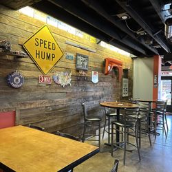 Big Block Brewing - Seating area