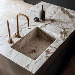 Custom integrated sink