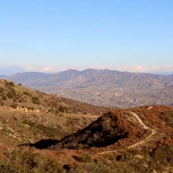 Whiting Woods Motorway - Hiking Near Me - Glendale, California