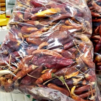 El Realito De Oro - Dried chilli, for salsas.. - Mexican Near Me - Madera, California