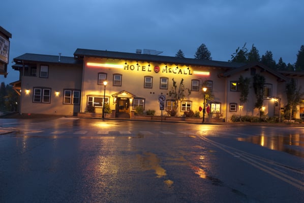 Hotel McCall by null