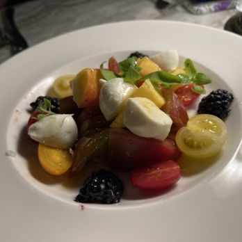 dulu - Summer salad - Cocktail Bars Near Me - Lenox, Massachusetts